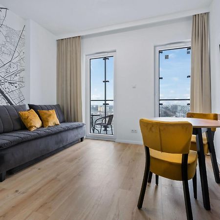 Rentplanet - Apartamenty Kasprzaka 바르샤바 외부 사진