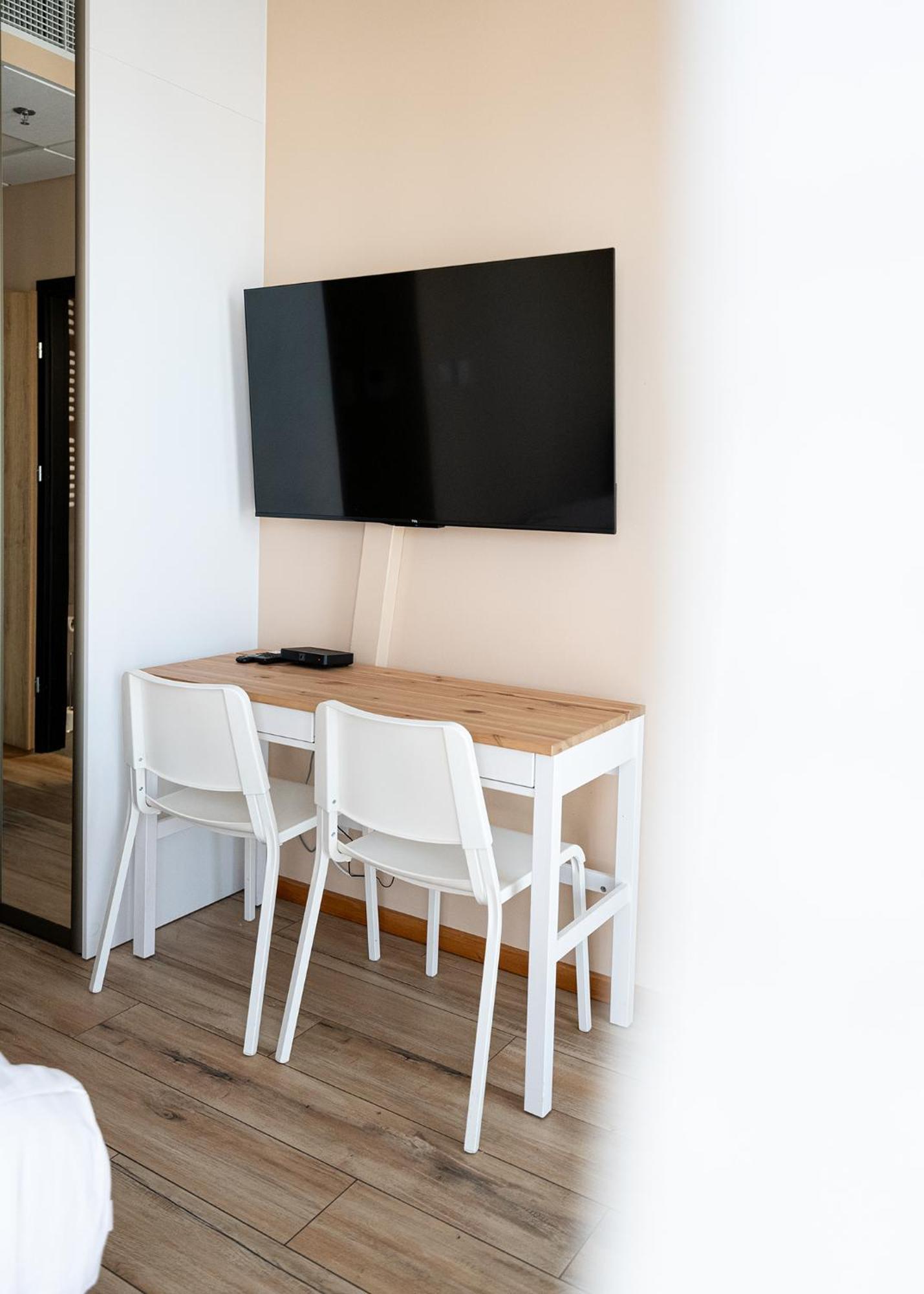 Rentplanet - Apartamenty Kasprzaka 바르샤바 외부 사진